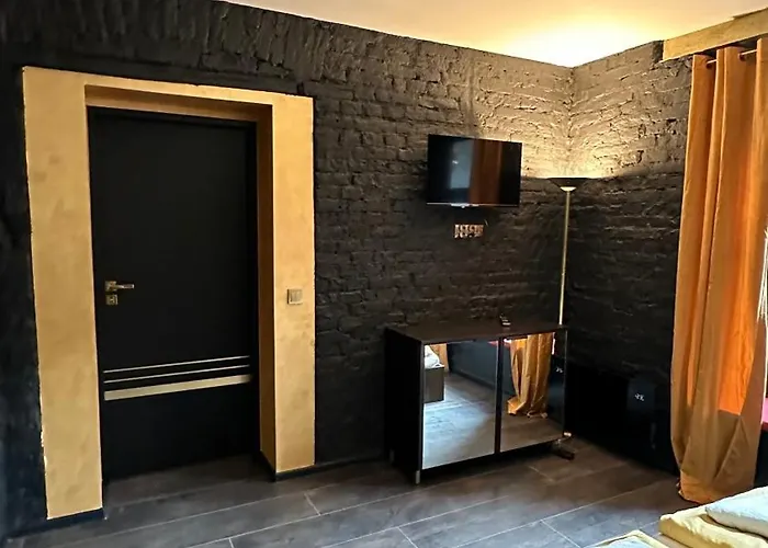 Lägenhet Darkhouse Karmin Łódź